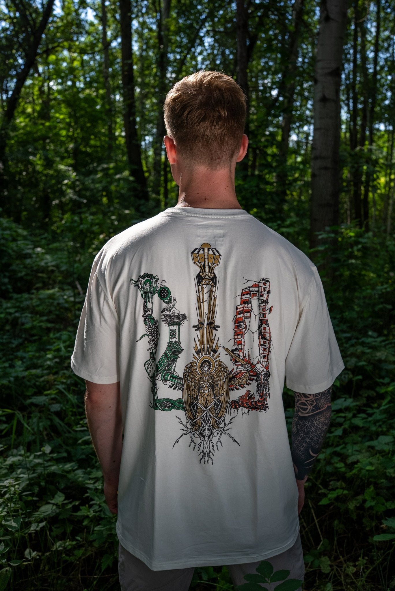 Bamboo Tryzub of War Standard - T-Shirt - Saint Javelin