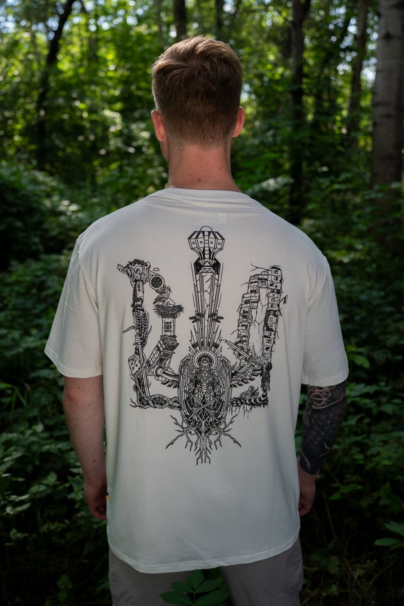 Bamboo Tryzub of War Standard - T-Shirt (Mono Edition) - Saint Javelin