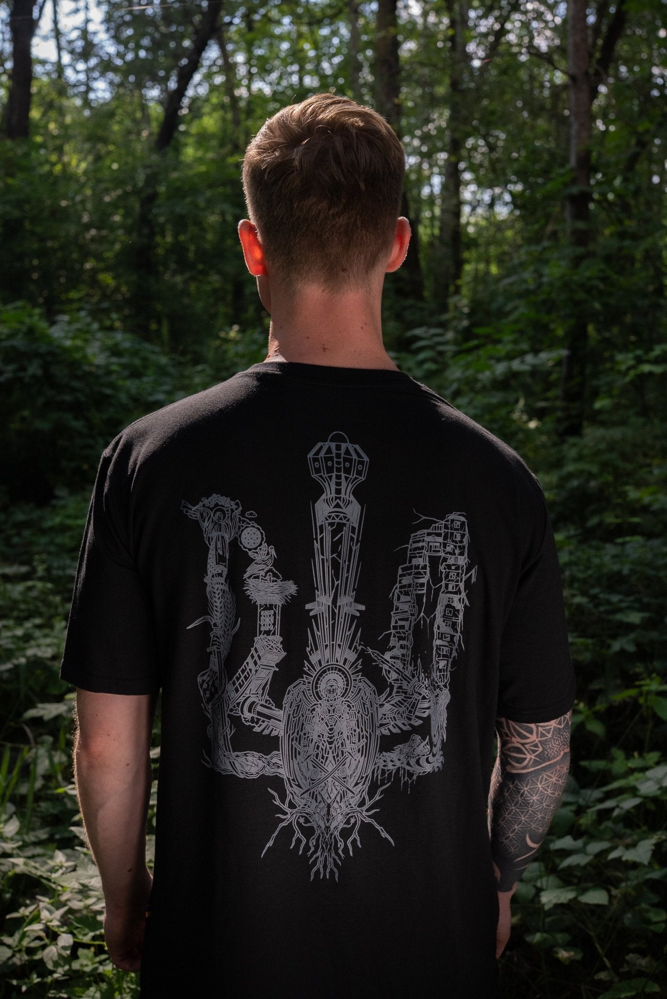 Bamboo Tryzub of War Standard - T-Shirt (Mono Edition) - Saint Javelin