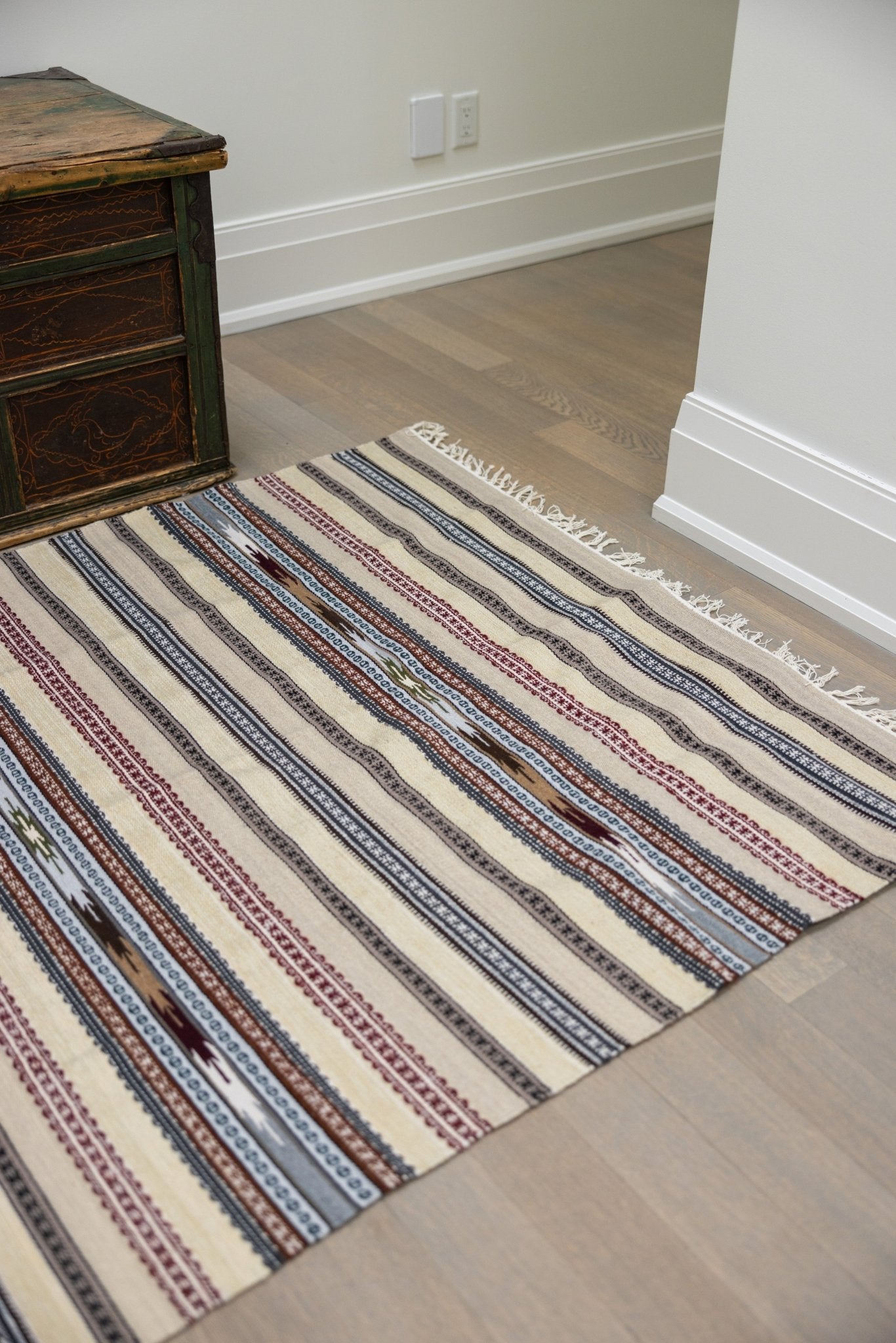 DMYTRO – Rug from Karpaty - Saint Javelin