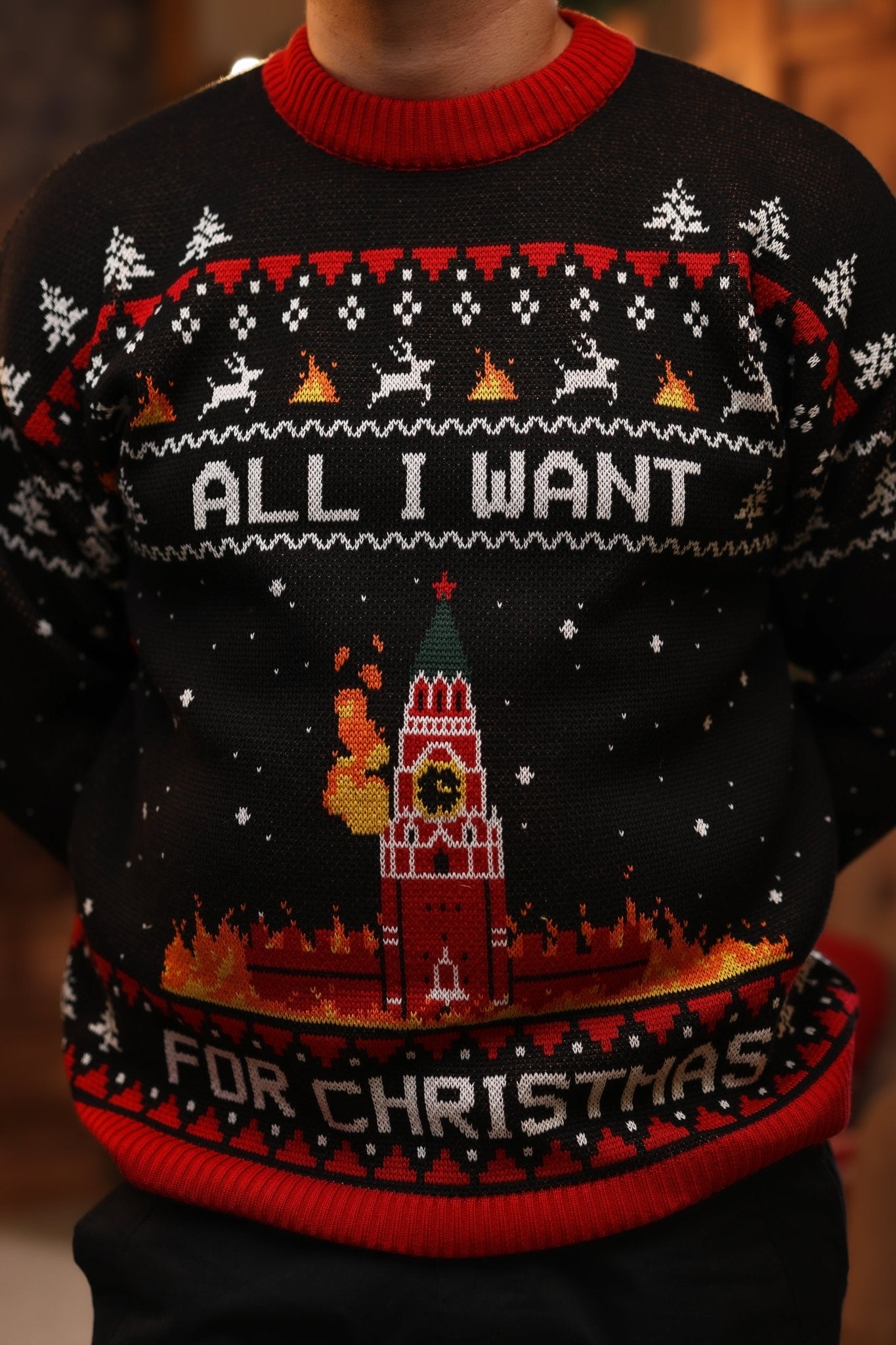 В'язаний новорічний светр BURNING KREMLIN