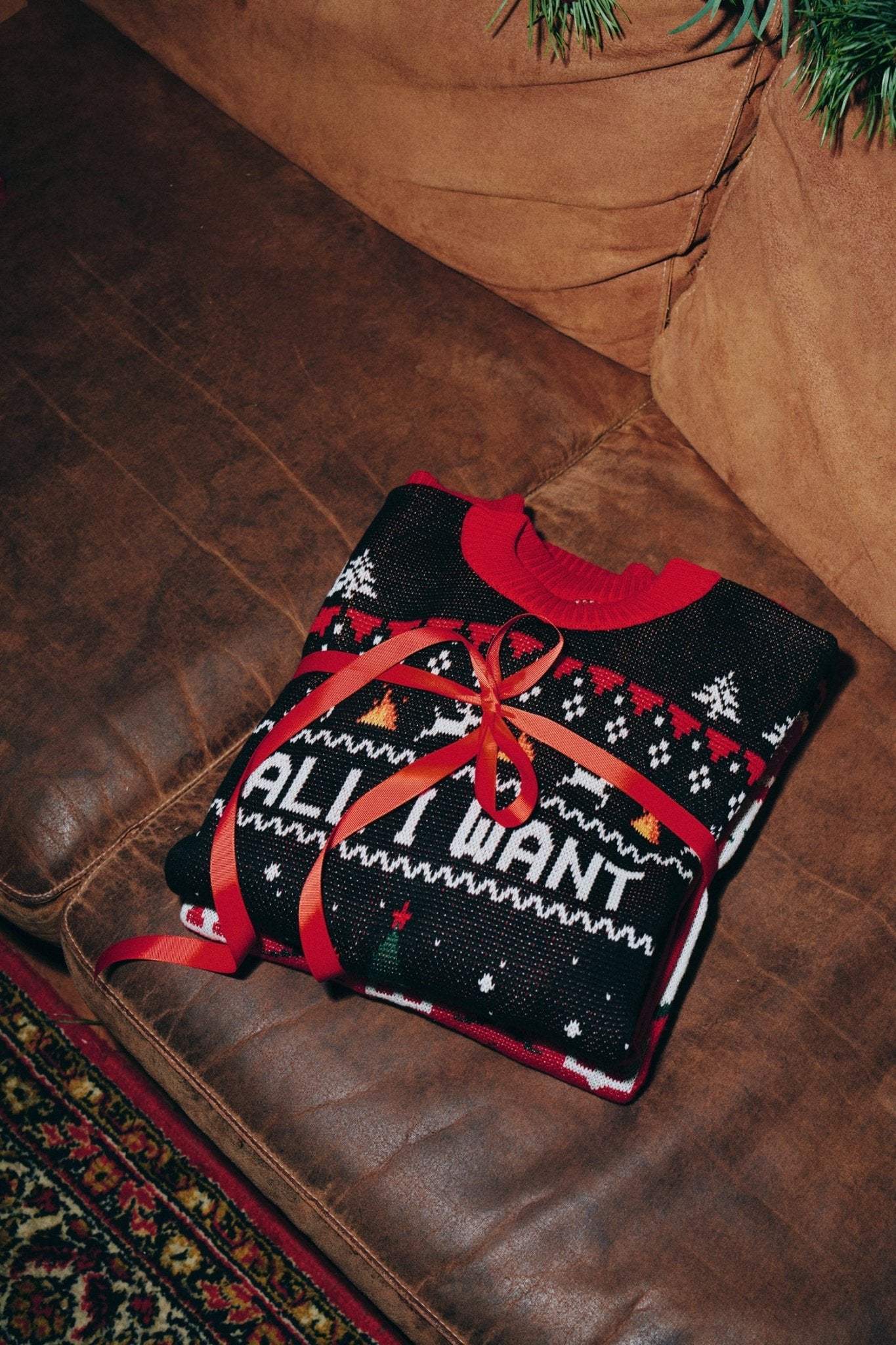 Knitted BURNING KREMLIN Christmas Sweater - Saint Javelin