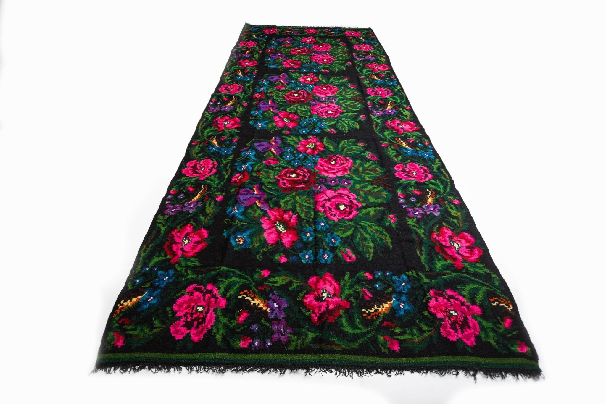 OLHA – Large Rug from Karpaty - Saint Javelin
