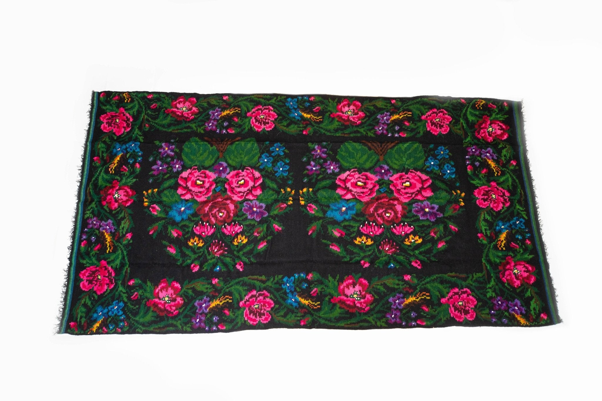 ROKSOLANA – Large Rug from Karpaty - Saint Javelin