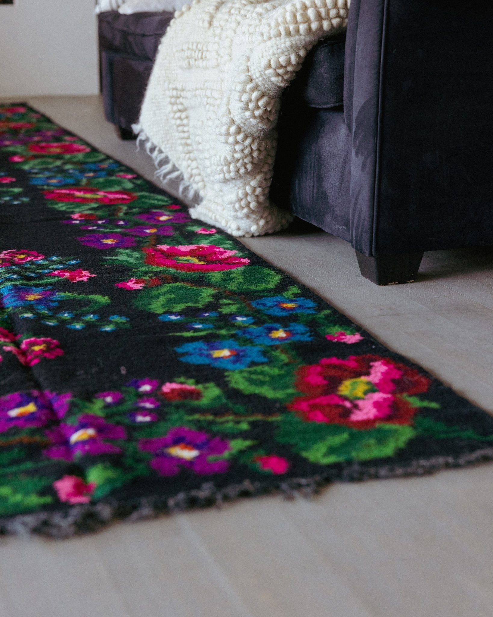 RUSLANA – Large Rug from Karpaty - Saint Javelin