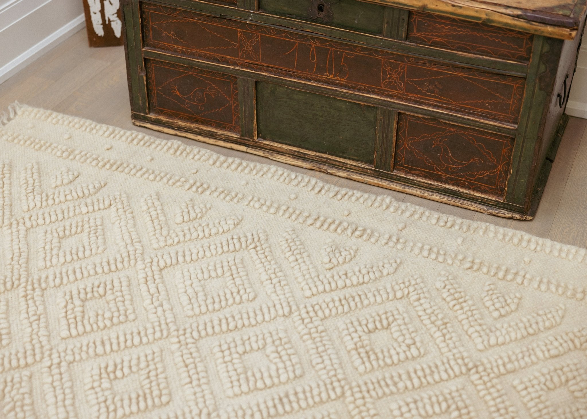 SOLOMIA – Lizhnyk from Karpaty - Saint Javelin