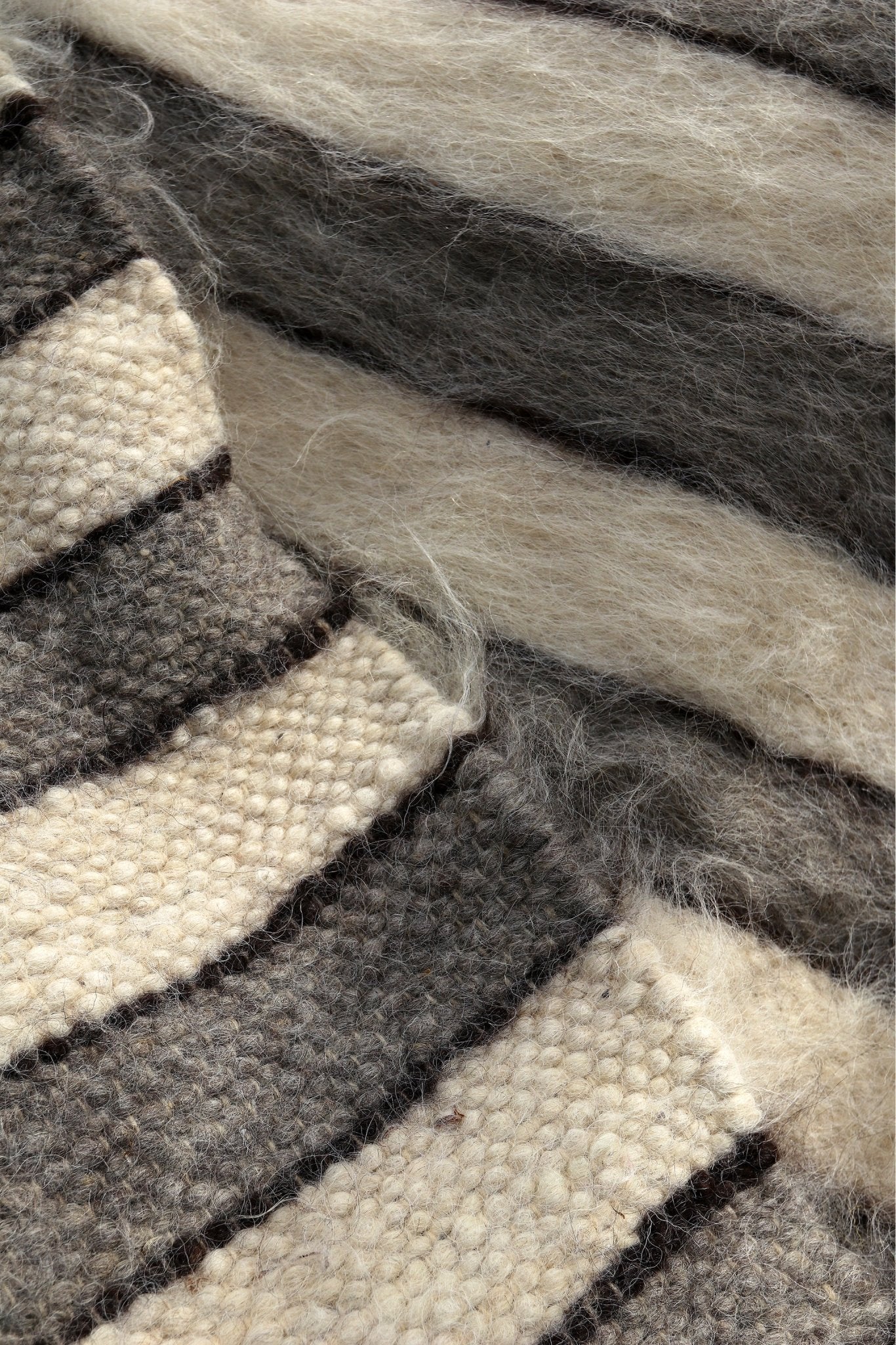 THEODORE - Wool Rug from Karpaty - Saint Javelin