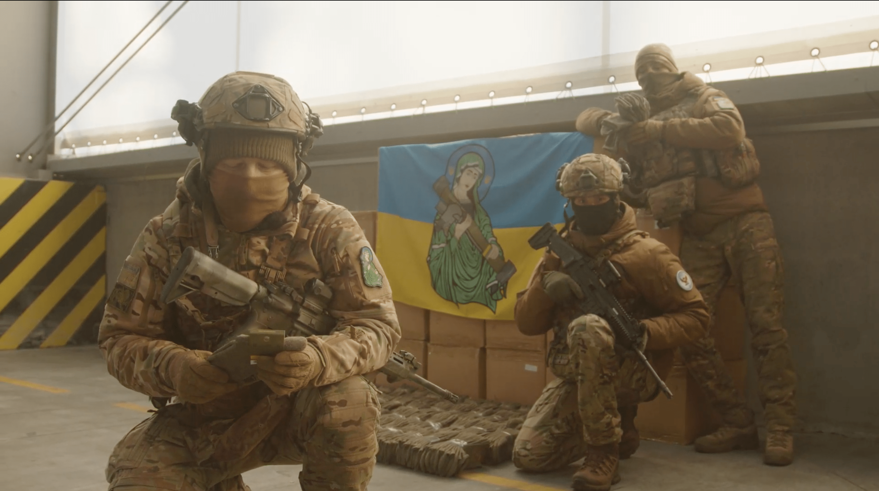 Saint Javelin Donates 3,000 Merino Wool Socks to Ukrainian Defenders