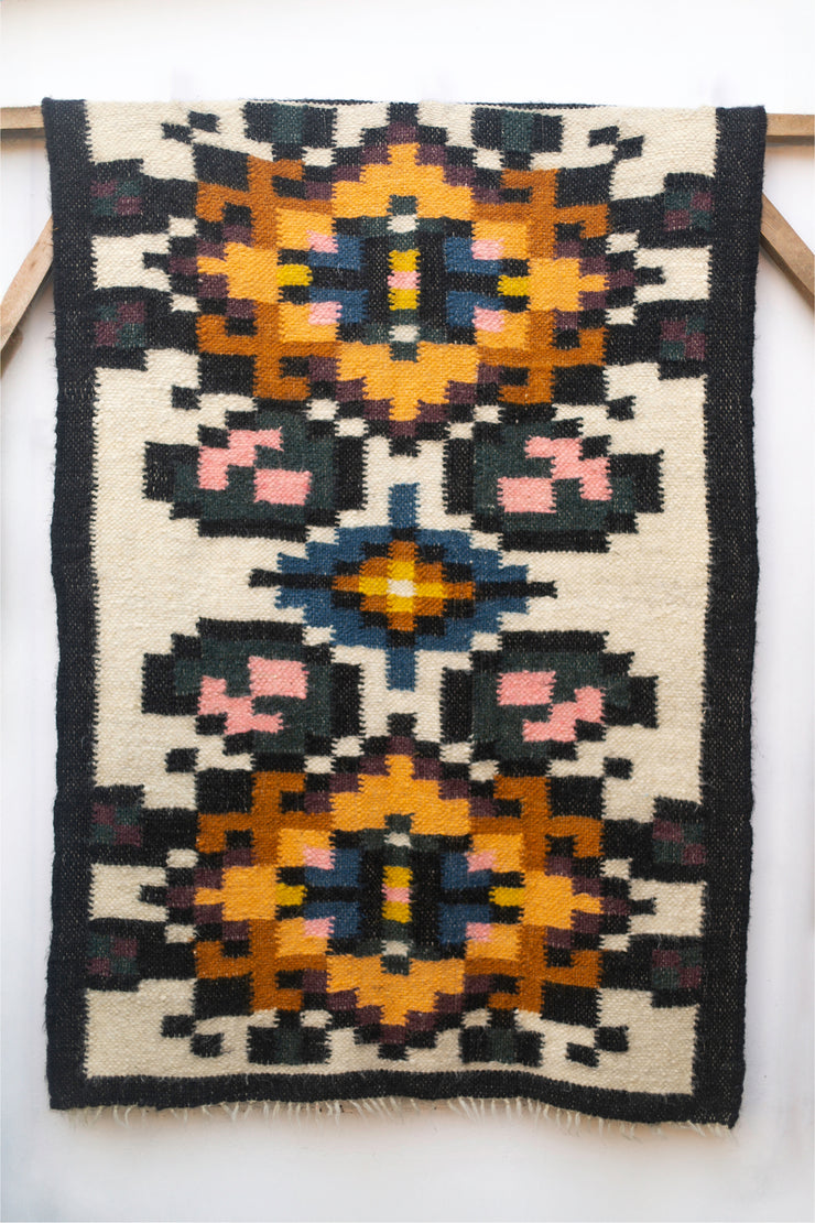 KORALIA - Wool Rug from Karpaty