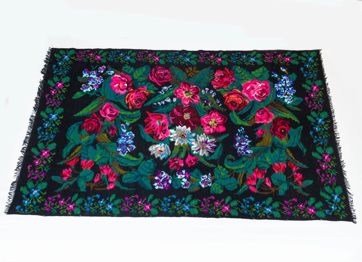BABCIA KATRYA – Large Rug from Karpaty