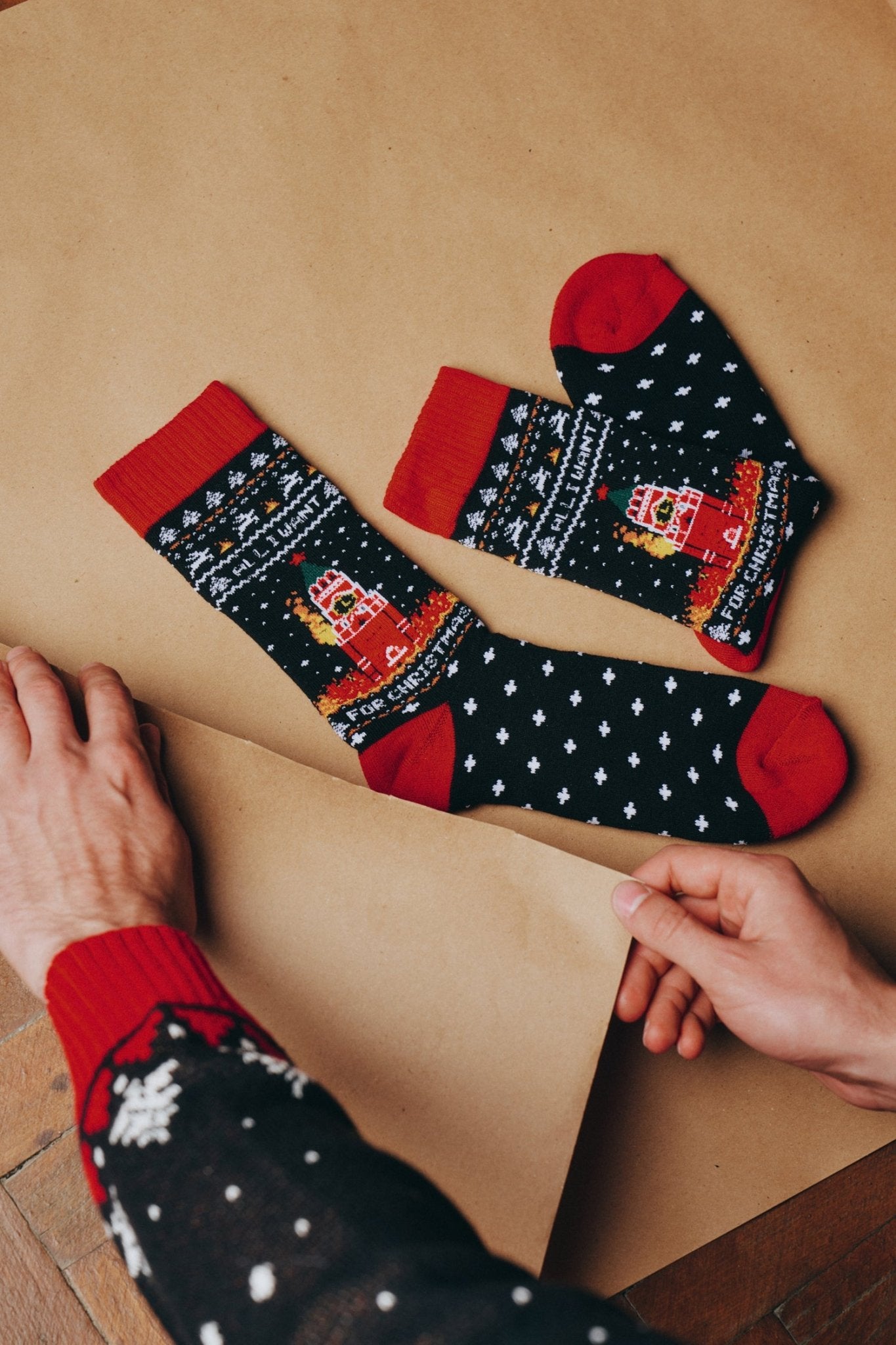 BURNING KREMLIN Christmas Socks