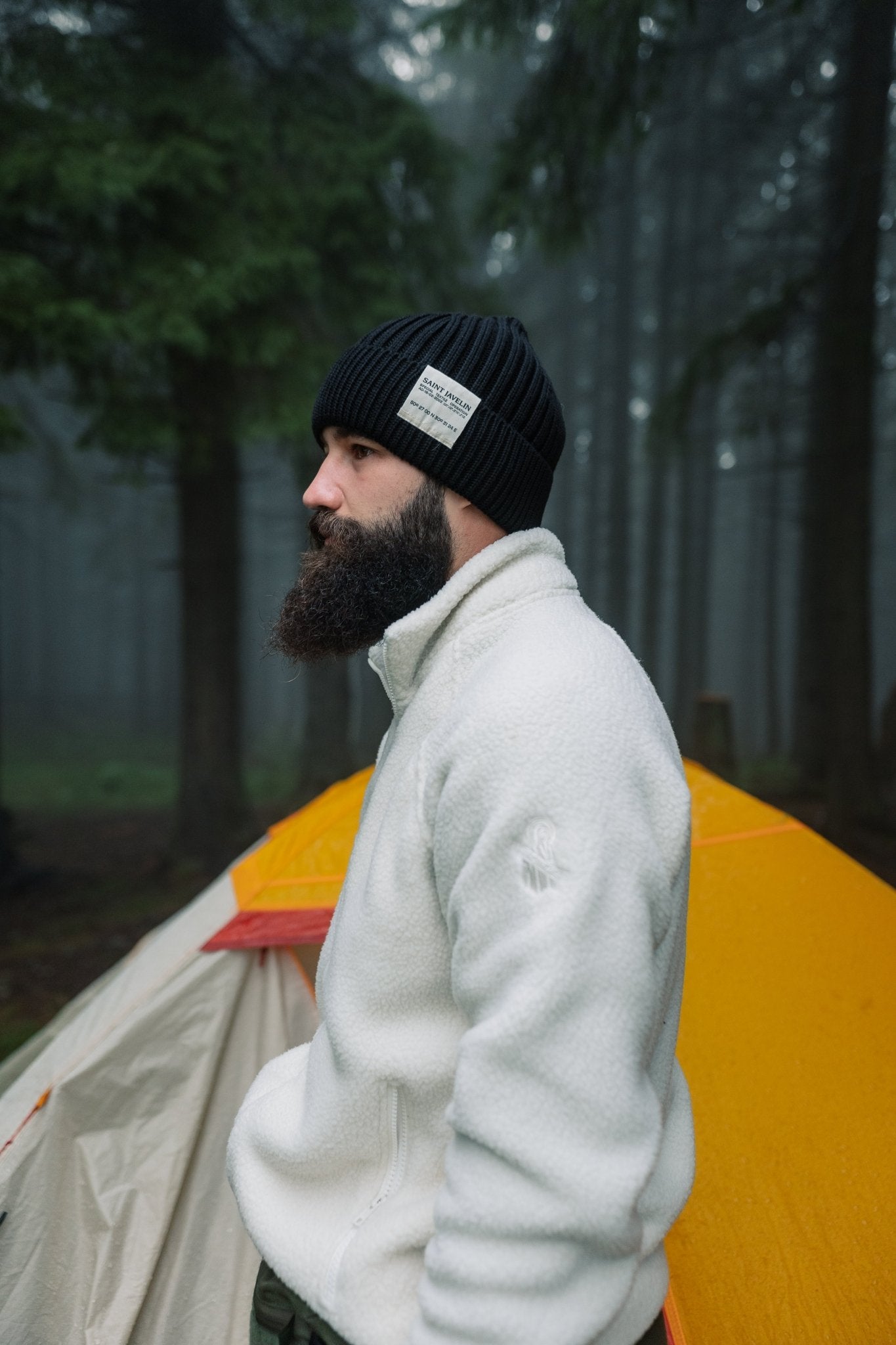 Cream Male - lifestyle tentside