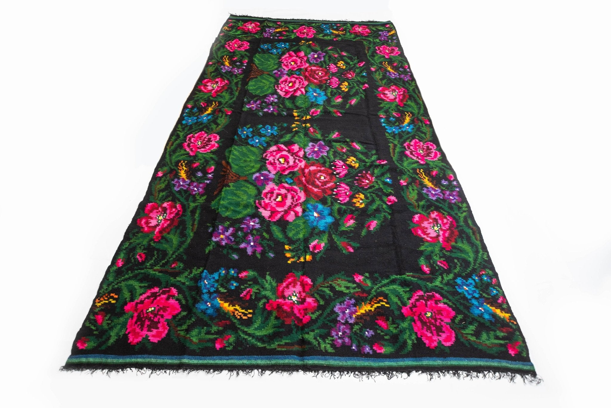 ROKSOLANA – Large Rug from Karpaty - Saint Javelin